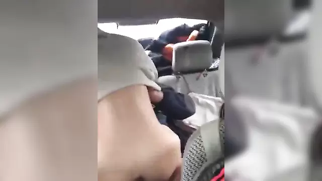 Частный секс в машине с казашкой
